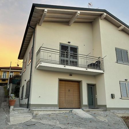 Апартаменты Le Camelie Del Lario Грандате Экстерьер фото